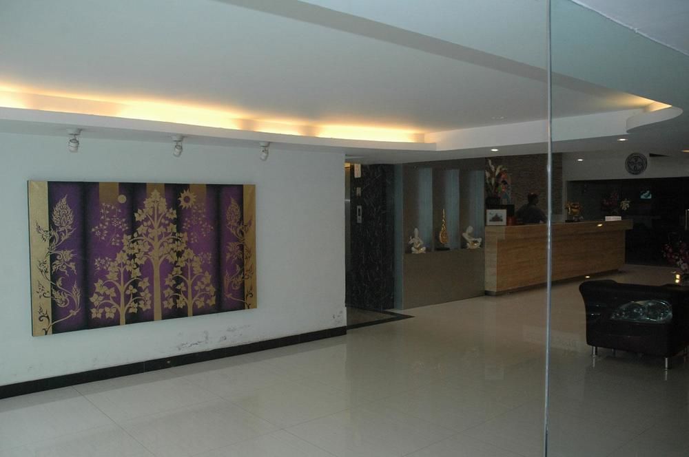 Hotel Swaran Palace Nova Deli Exterior foto